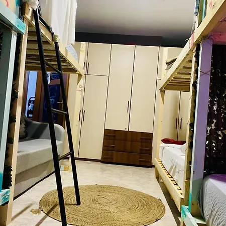 Boutique Maison Dartiste Hostal Tirana